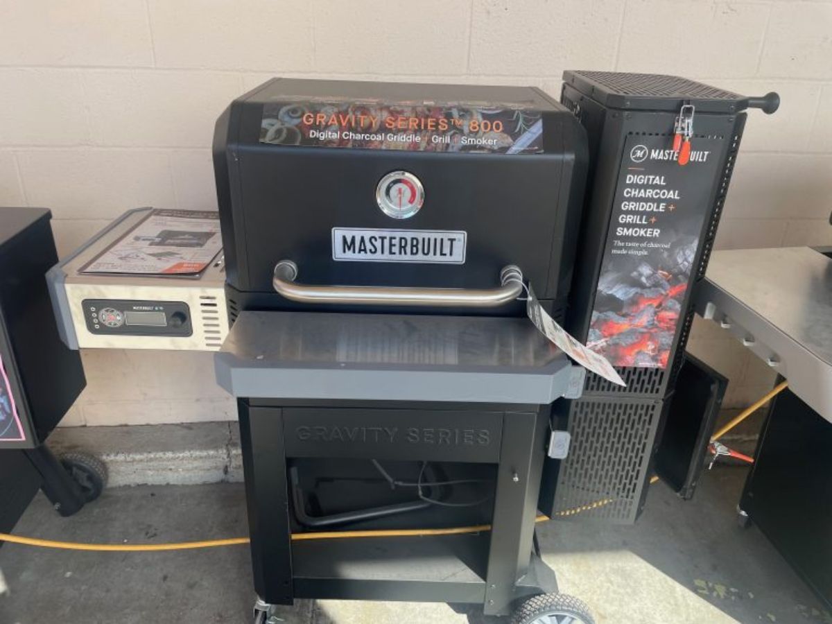 The 2 Best GravityFed Smokers for 2024, Expert Tested